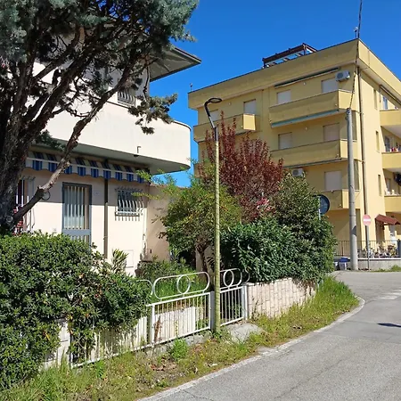 Apartmán Cn009 - Cesenatico, Nuovo Bilocale Con Giardino E Posto Auto *