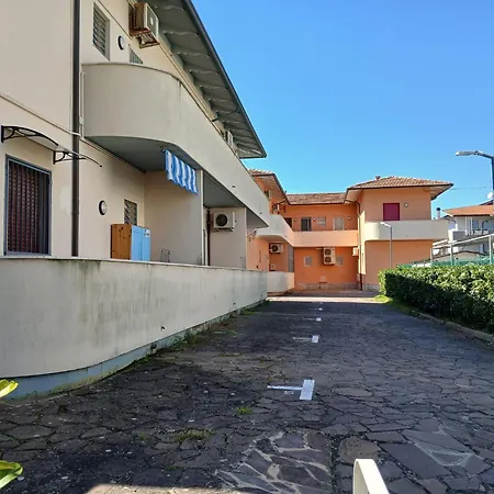Apartmán Cn009 - Cesenatico, Nuovo Bilocale Con Giardino E Posto Auto