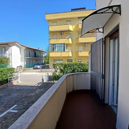 Cn009 - Cesenatico, Nuovo Bilocale Con Giardino E Posto Auto *